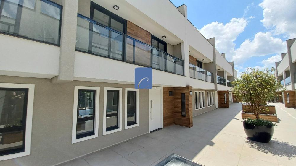 Sobrado em condomínio com 3 suítes, 279m², à venda em Curitiba, Santo Inácio